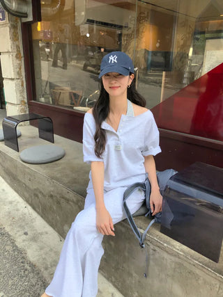 [2 colors] One-shoulder button T-shirt