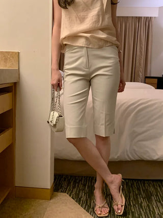 [3 colors] Two-button sleeveless shirt