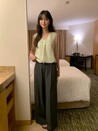 [2 colors] One-tuck summer slacks
