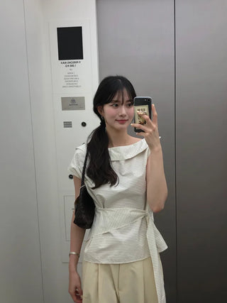 [2 colors] Striped Sleeveless Blouse