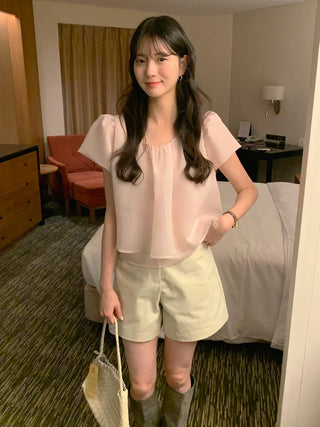 [2 colors] Soft short-sleeved blouse