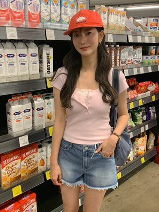 Wandering denim shorts