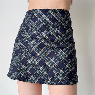 Retro red plaid skirt