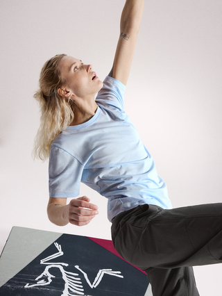 [arcteryx] Crag SL Cotton Emblem Crew Short Sleeve Women's - Alpine Blue