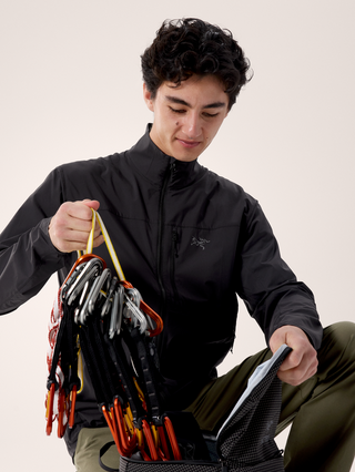 [arcteryx] Squamish Jacket for Men - Black