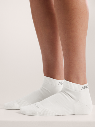 [arcteryx] Synthetic Low-Cut Socks - White