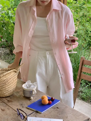 Loose-fitting summer linen shirt