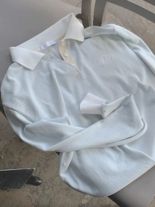Long-sleeved colored T-shirt