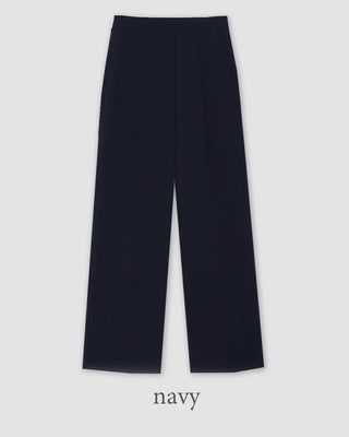 Stress-free! Comfortable wide-leg fleece-lined slacks that feel like training wear.