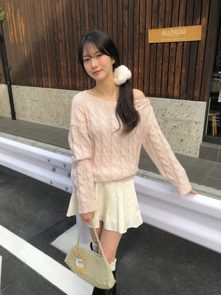 (3 colors) Boat neck button knit