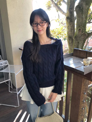 (3 colors) Boat neck button knit