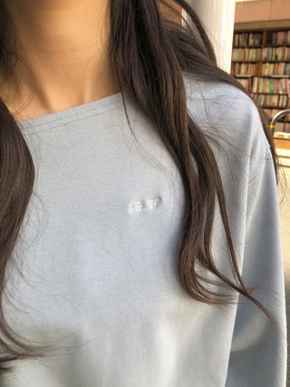 One-shoulder oversized sweatshirt