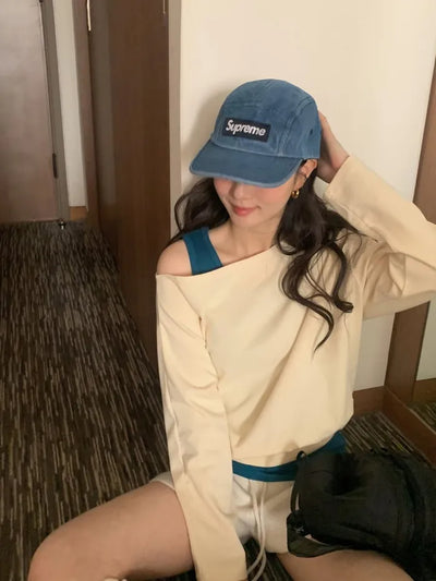 One-shoulder oversized sweatshirt