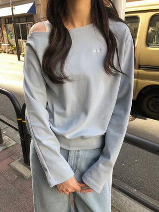 One-shoulder oversized sweatshirt