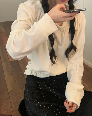Velvet Ribbon Off-Shoulder Sweatshirt