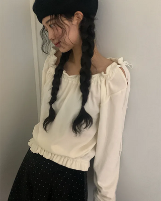 Velvet Ribbon Off-Shoulder Sweatshirt