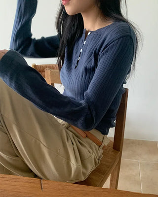 Henley neck button rib knit