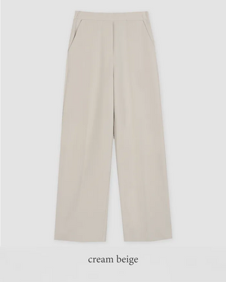 Stress-free! Comfortable wide-leg fleece-lined slacks that feel like training wear.