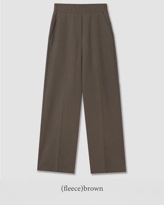 Stress-free! Comfortable wide-leg fleece-lined slacks that feel like training wear.