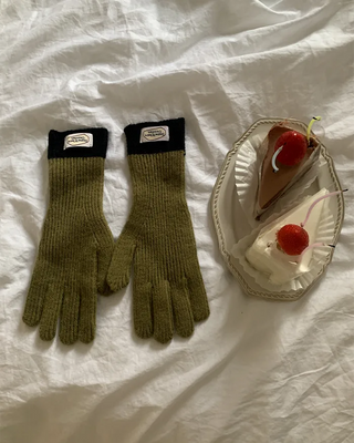[Smartphone Compatible] Two-Tone Knit Gloves