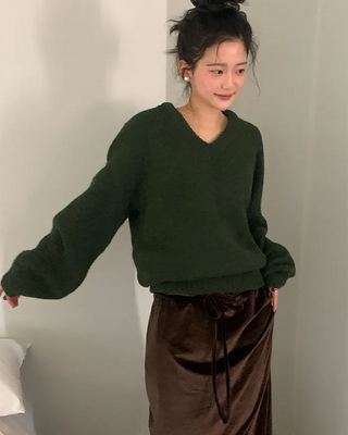 Basic Loose Fit V-Neck Knit