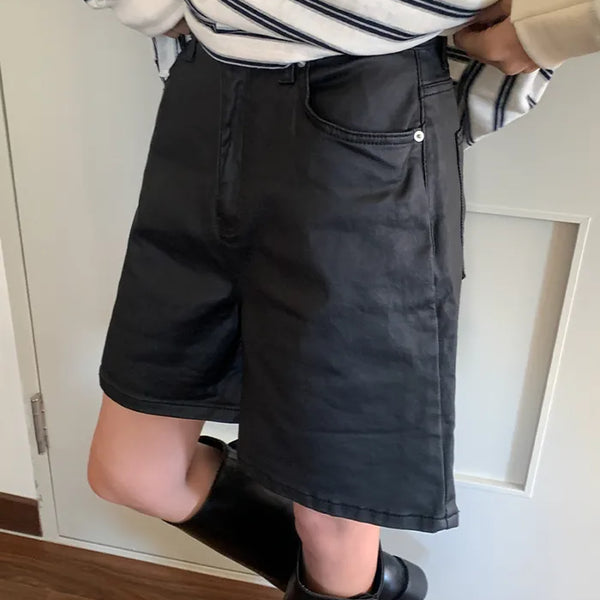 Coated Half Pants