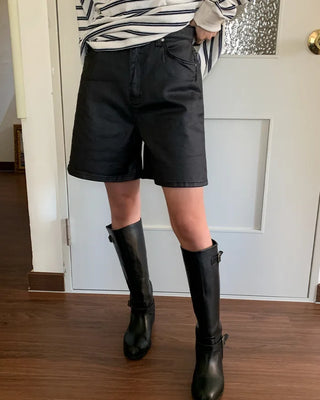 Coated Half Pants