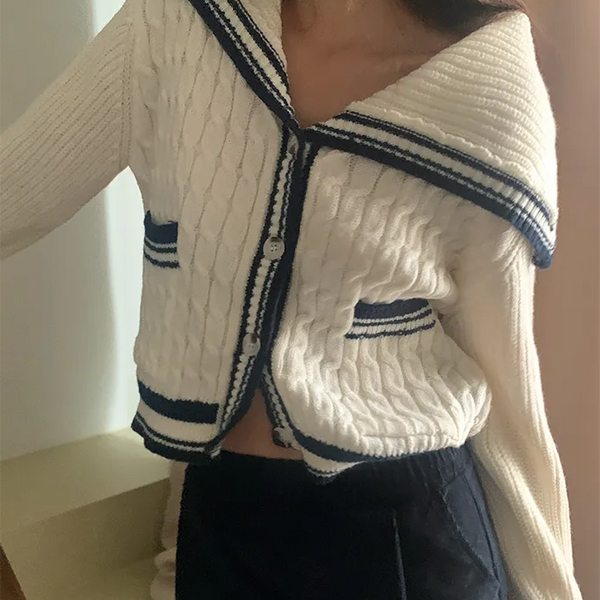 Two-tone twisted color knit cardigan