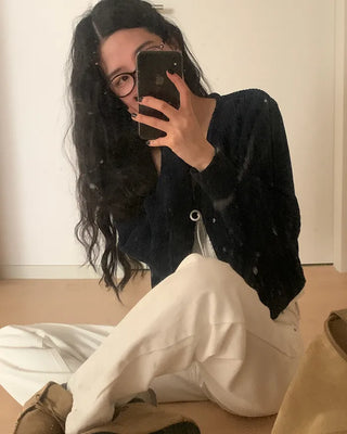 Slim V-neck knit cardigan