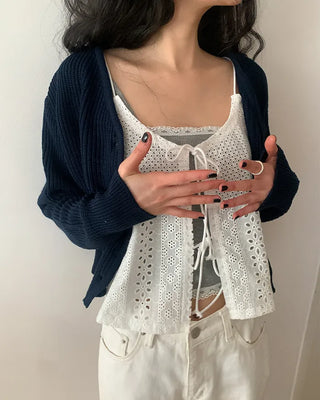 Slim V-neck knit cardigan