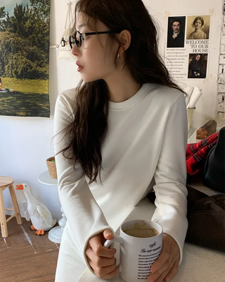 Basic Round Long-Sleeve T-Shirt
