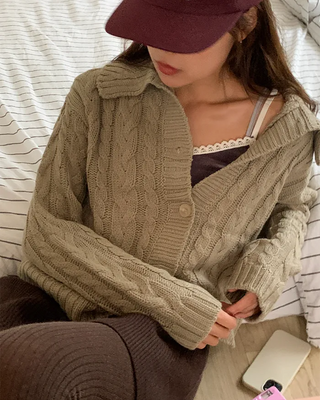 Twist Collar Knit Cardigan