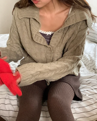 Twist Collar Knit Cardigan