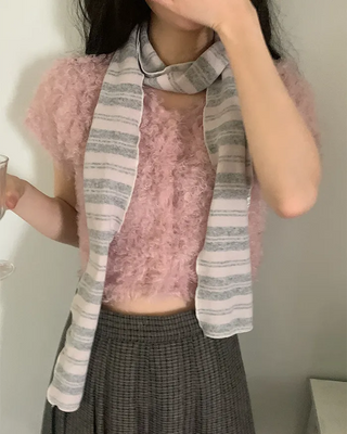 Striped muffler