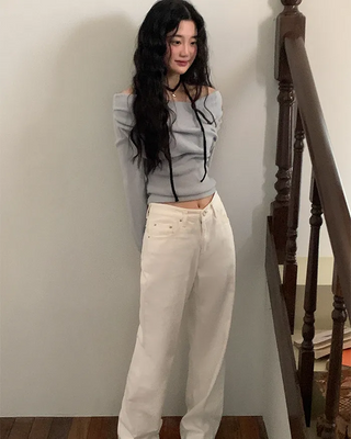 Fleece-lined shirred off-shoulder T-shirt