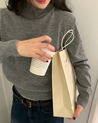 Cashmere turtleneck knit