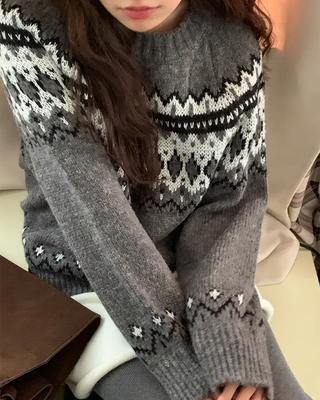 Nordic snowflake pattern knit