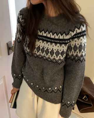 Nordic snowflake pattern knit