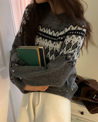 Nordic snowflake pattern knit