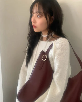Loose-fitting long-sleeved knit