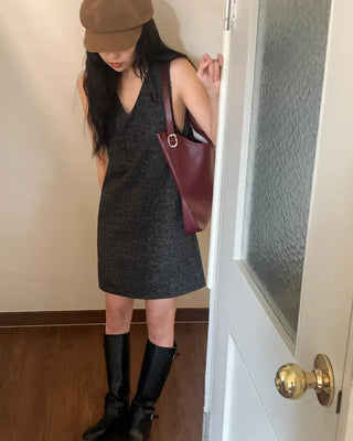 Simple V-neck dress