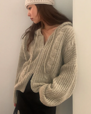 Loose-fit twisted knit hoodie