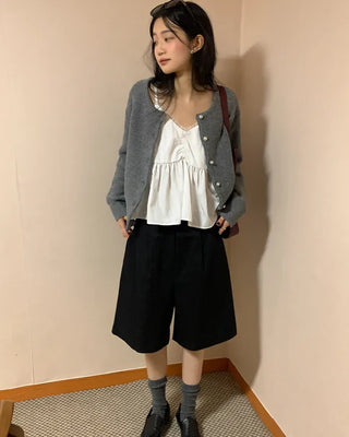 Classic pleated shorts