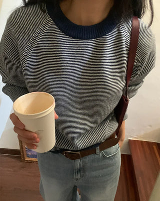 Striped round knit