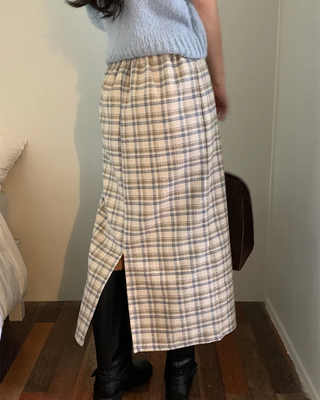 Wool check long skirt
