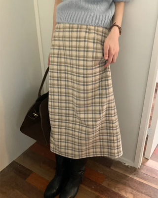 Wool check long skirt
