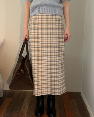 Wool check long skirt
