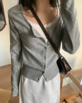 U-neck knit cardigan