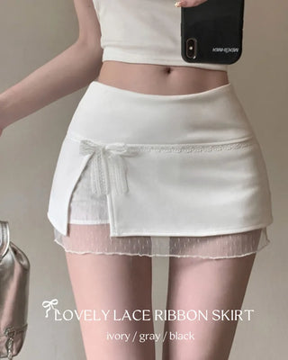 Lace ribbon pleated mini skirt