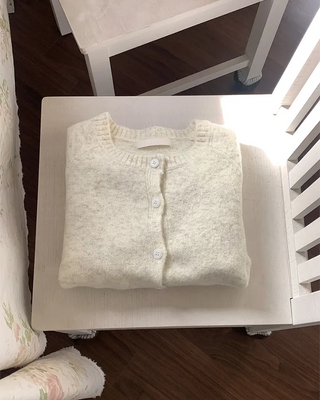 Basic raglan knit cardigan